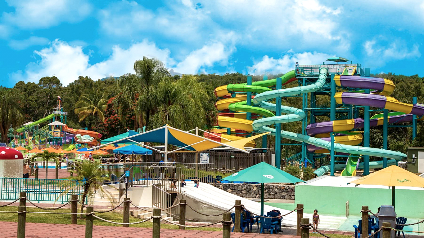 Somos tu mejor opción de hospedaje para después de tu visita a Six Flags Hurricane Harbor